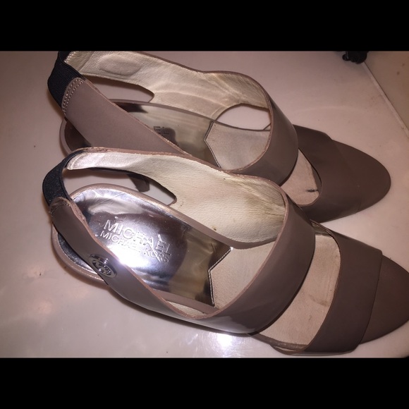 MK HEELS. EUC♥️ - Picture 3 of 5